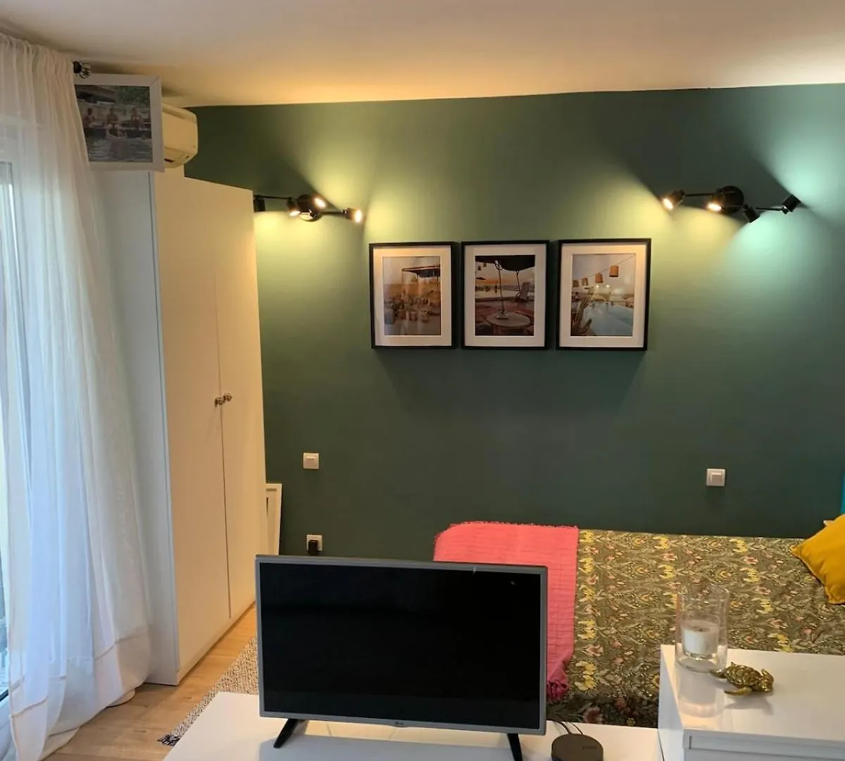 Apartman Cocon Plage Avec Piscine, A Cote Du Port Et Plage De Sable Fin Vallauris